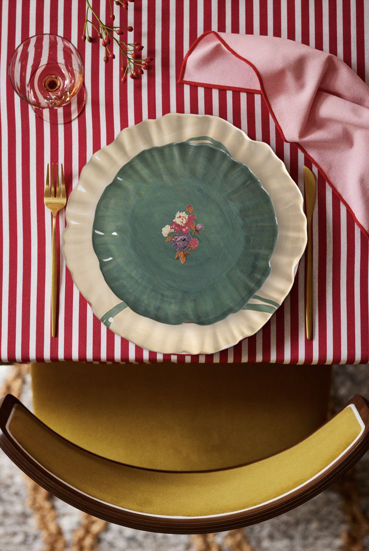 Prato Sobremesa - Rosa Petróleo